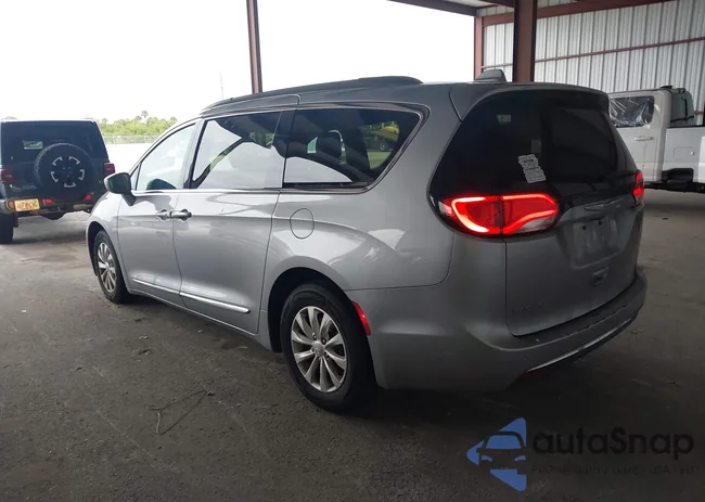 2C4RC1BG2HR515548: 44100671