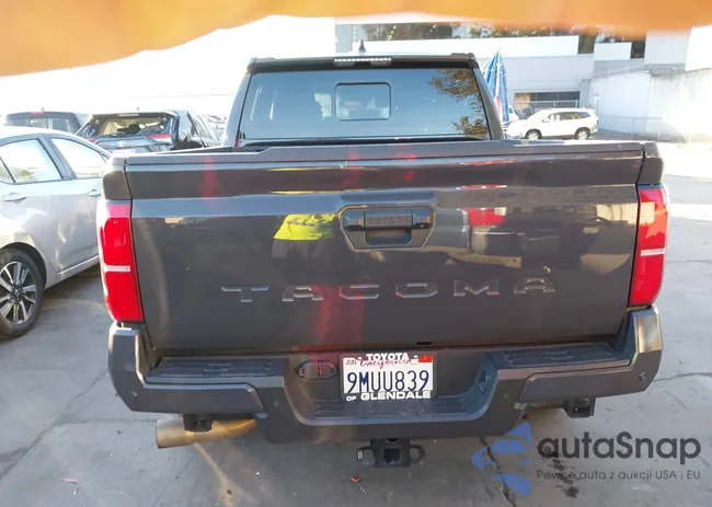 3TMKB5FN7RM004933: 44100677