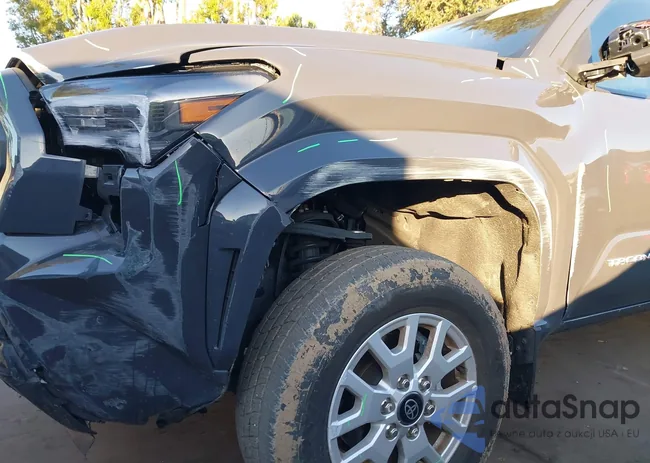 3TMKB5FN7RM004933: 44100677