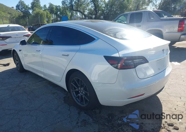 5YJ3E1EA4JF057620: 44101049