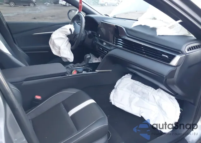 4T1DAACK4SU587697: 44100145