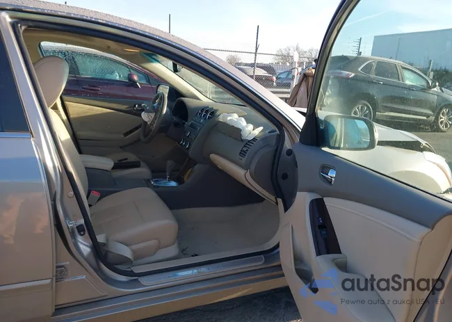 1N4AL2AP8CC128630: 44100176