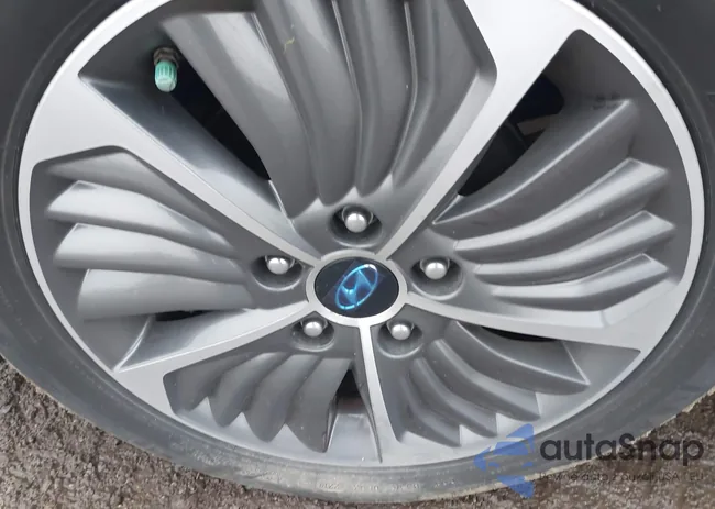 KMHC75LDXLU199913: 44100257