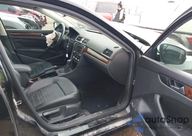 1VWCH7A32CC106795: 44100377