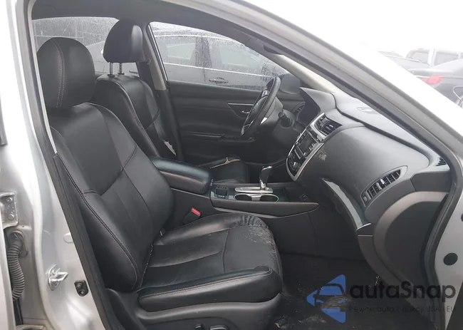 1N4AL3AP5JC205165: 44100505