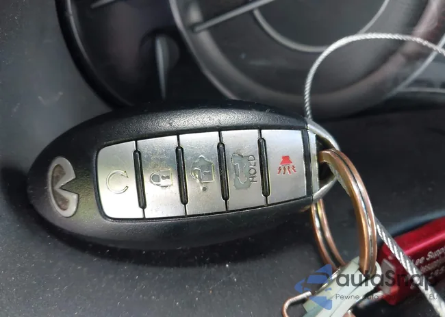 JN8AZ2NF1H9640846: 44101570