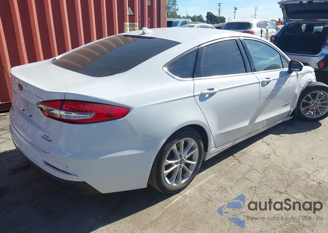 3FA6P0LU7KR272235: 44101577