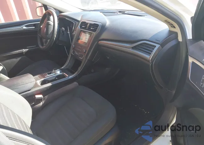 3FA6P0LU7KR272235: 44101577