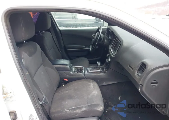 2C3CDXFG3FH769180: 44101677