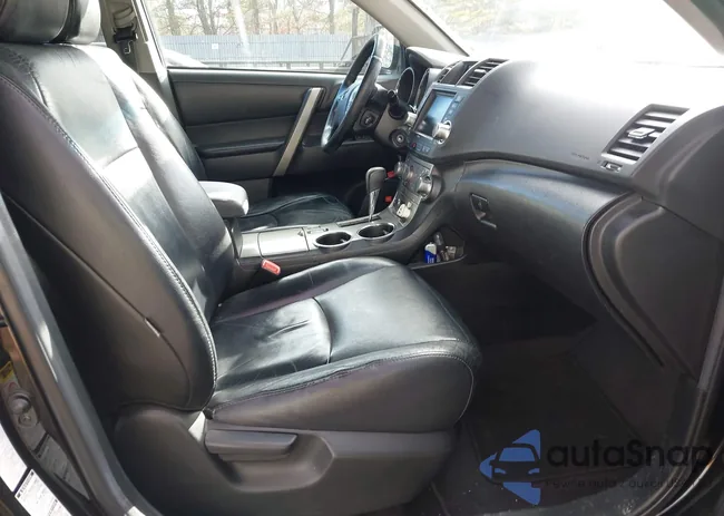 5TDBK3EHXCS104502: 44101687