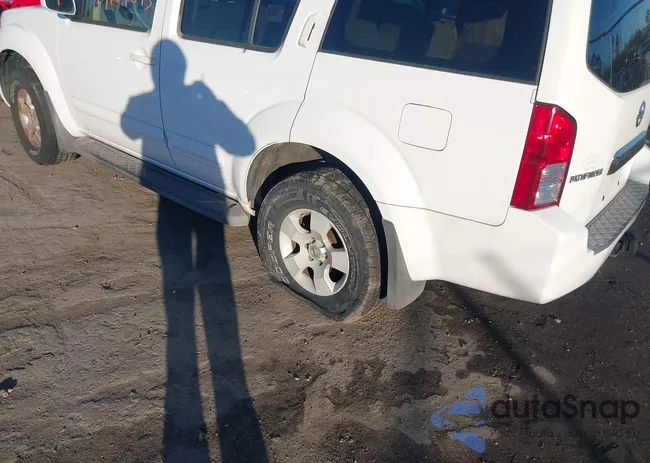 5N1AR18W26C629786: 44101693