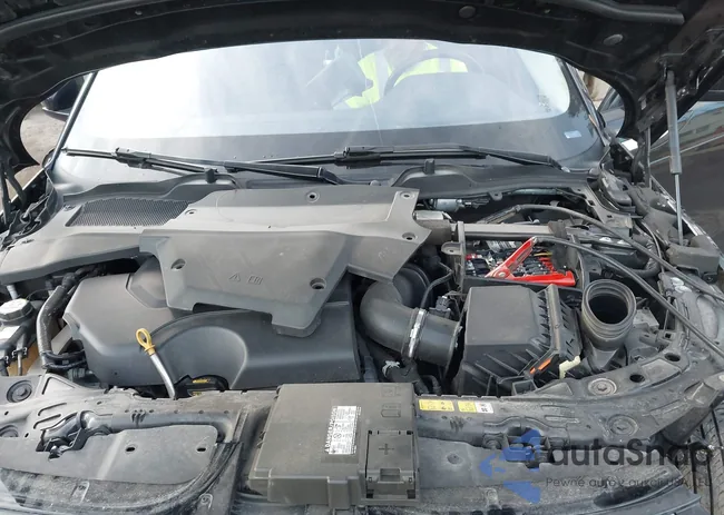 SALZP2FX3LH027310: 44101700