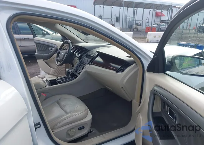 1FAHP2EW0AG157162: 44101701