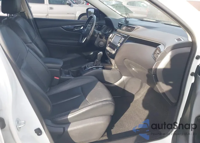 JN1BJ1CP4HW026035: 44101793