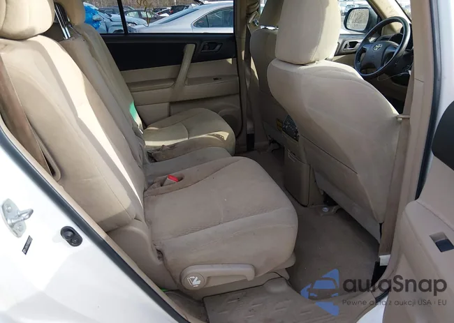 5TDBK3EH8AS025293: 44101817