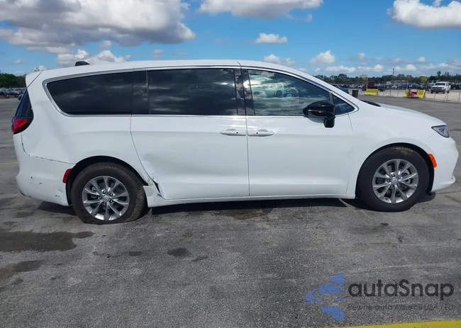 2C4RC1GG4TR195960: 44101822