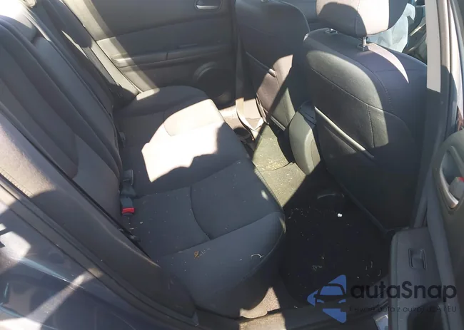 1YVHZ8BH2B5M07182: 44101837