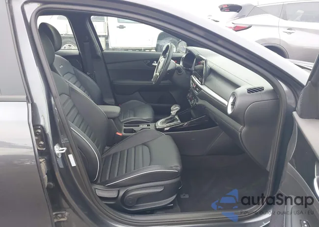 3KPF54AD4RE829811: 44101842