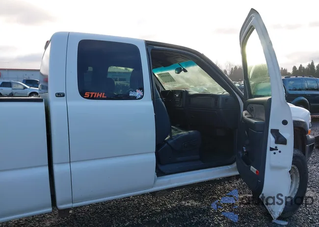 1GCGK29U4YZ131059: 44101888