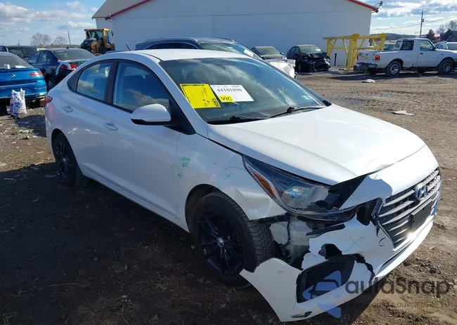 3KPC24A39JE028363: 44101890