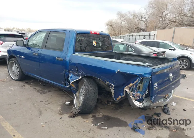 1D3HB13T39S731135: 44102094