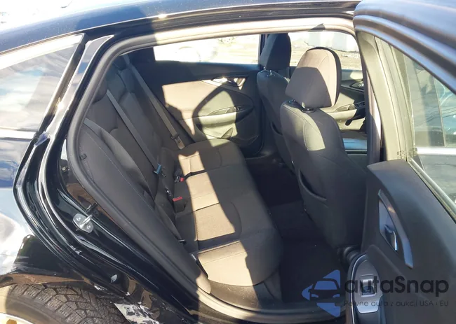 1G1ZD5ST2MF013960: 44101153