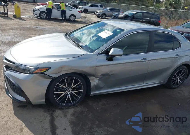 4T1G11AK7RU246093: 44101237