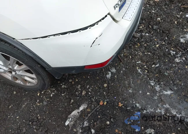 JN8AT2MT3HW153853: 44101311