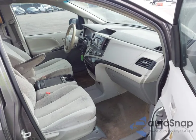 5TDKK3DC0CS218904: 44101340