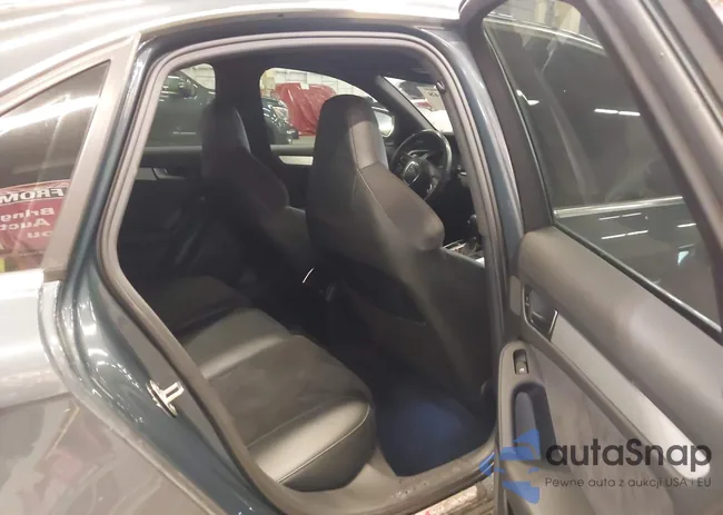 WAUBGAFL2AA156111: 44101348