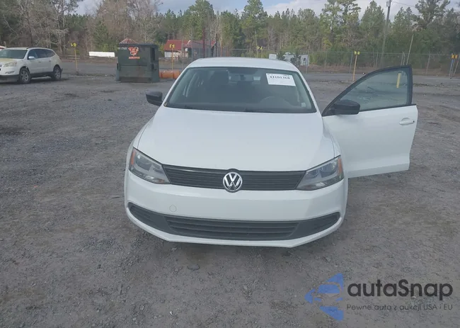 3VW2K7AJ0EM412066: 44101368