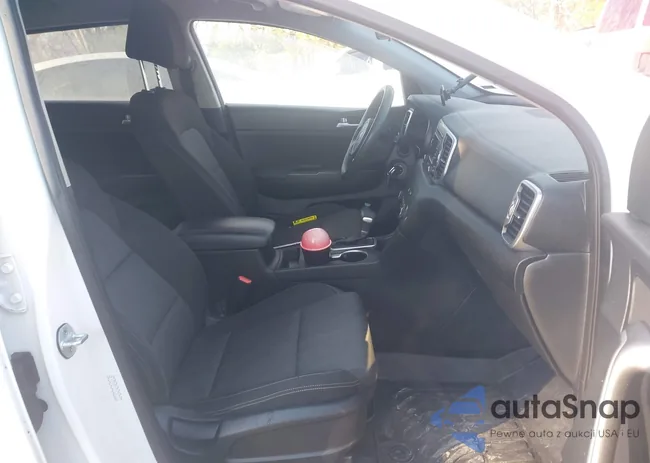 KNDPMCAC9H7132755: 44101484