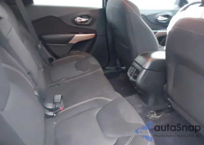 1C4PJMCS3HW608796: 44101529