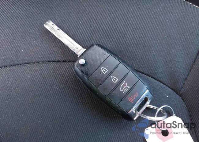 KNDJP3A56E7036527: 44102662