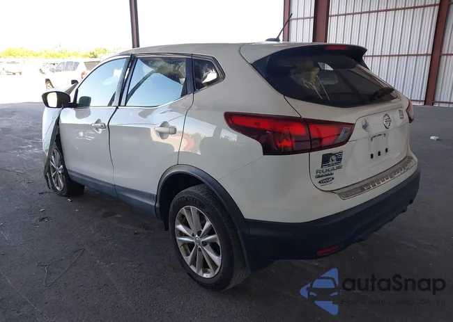 JN1BJ1CP5JW180825: 44102708