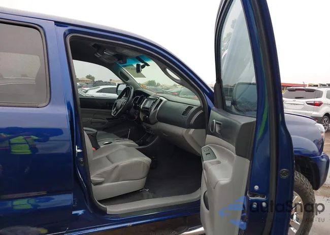 3TMJU4GN7FM177863: 44102772