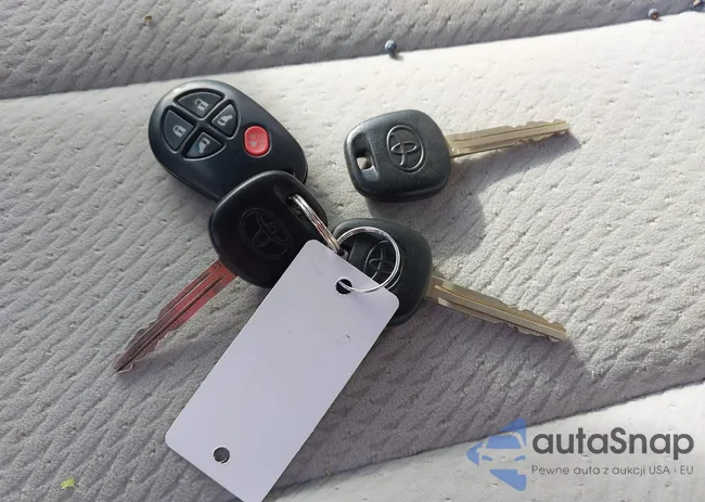 5TDKK3DC2ES428567: 44102798