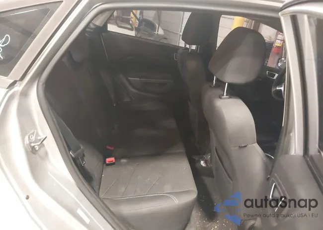 3FADP4BJ0FM211379: 44102802