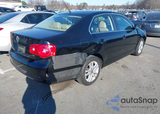 3VWEF71K07M155794: 44102839