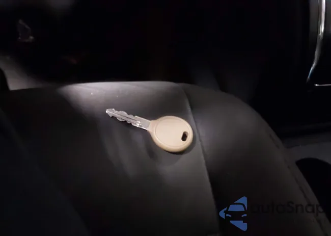 1C4NJDBB8GD782544: 44102915