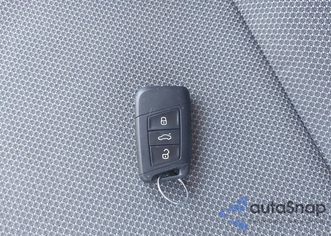 3VVDX7B21NM009400: 44103010