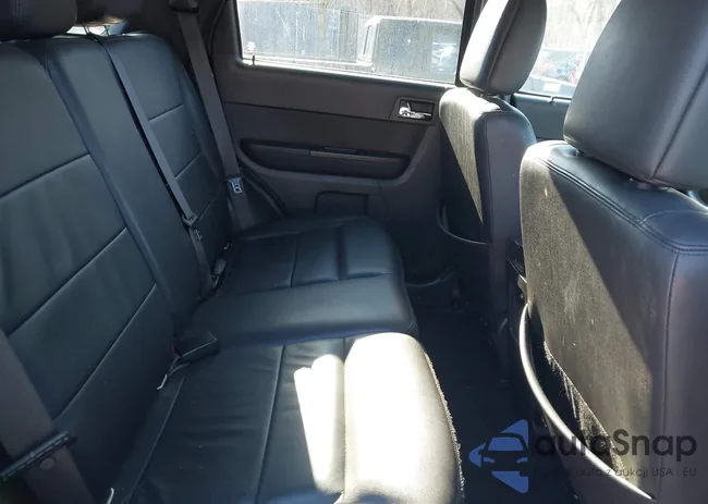 1FMCU9EG5AKC88403: 44103021