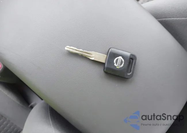 3N1AB61E98L734732: 44103024