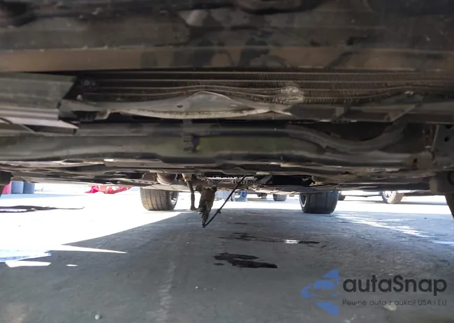 5UXCR6C5XKLL52404: 44103025