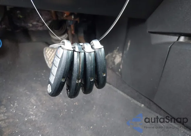 1N4AA5AP1DC806210: 44103027