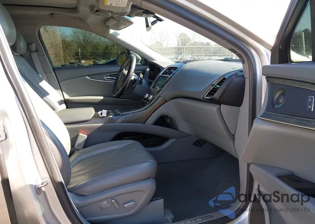 2LMPJ6L93KBL31472: 44103054