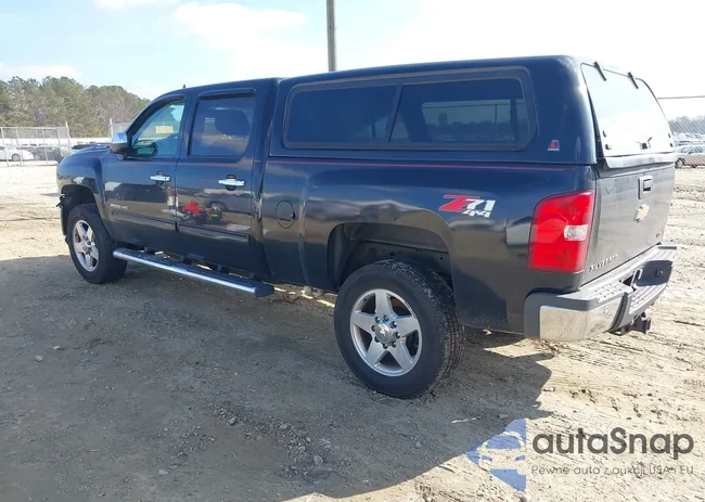 1GC1KYE82BF160876: 44103087