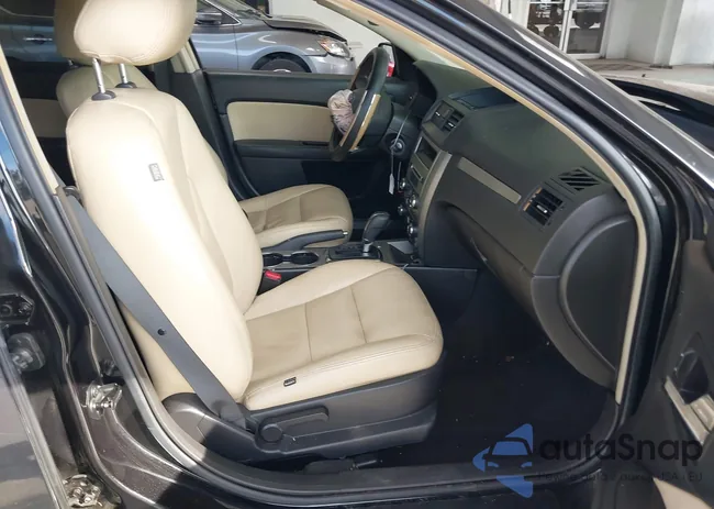 3FAHP0HA3CR370512: 44103098