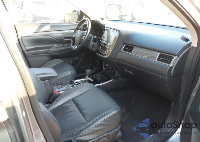 JA4AD3A34KZ030565: 44103102