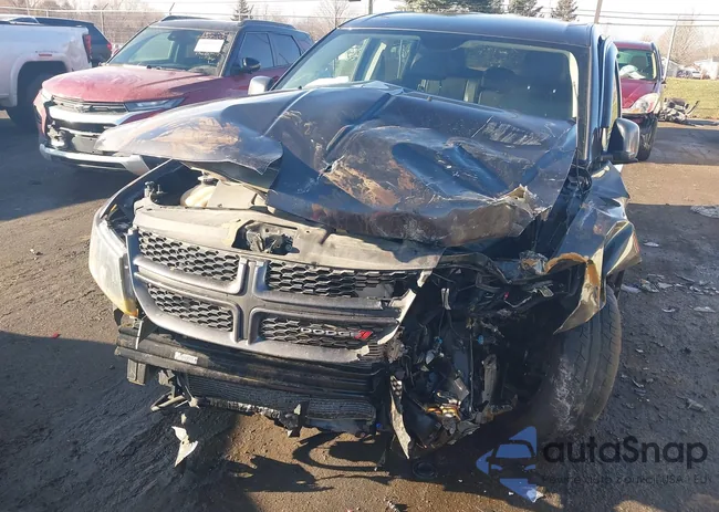 3C4PDCEG4HT670756: 44103105